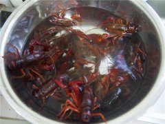 怎样吃小龙虾才是安全健康的？