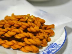 小麻花中的过氧化值超标是什么原因造成的？